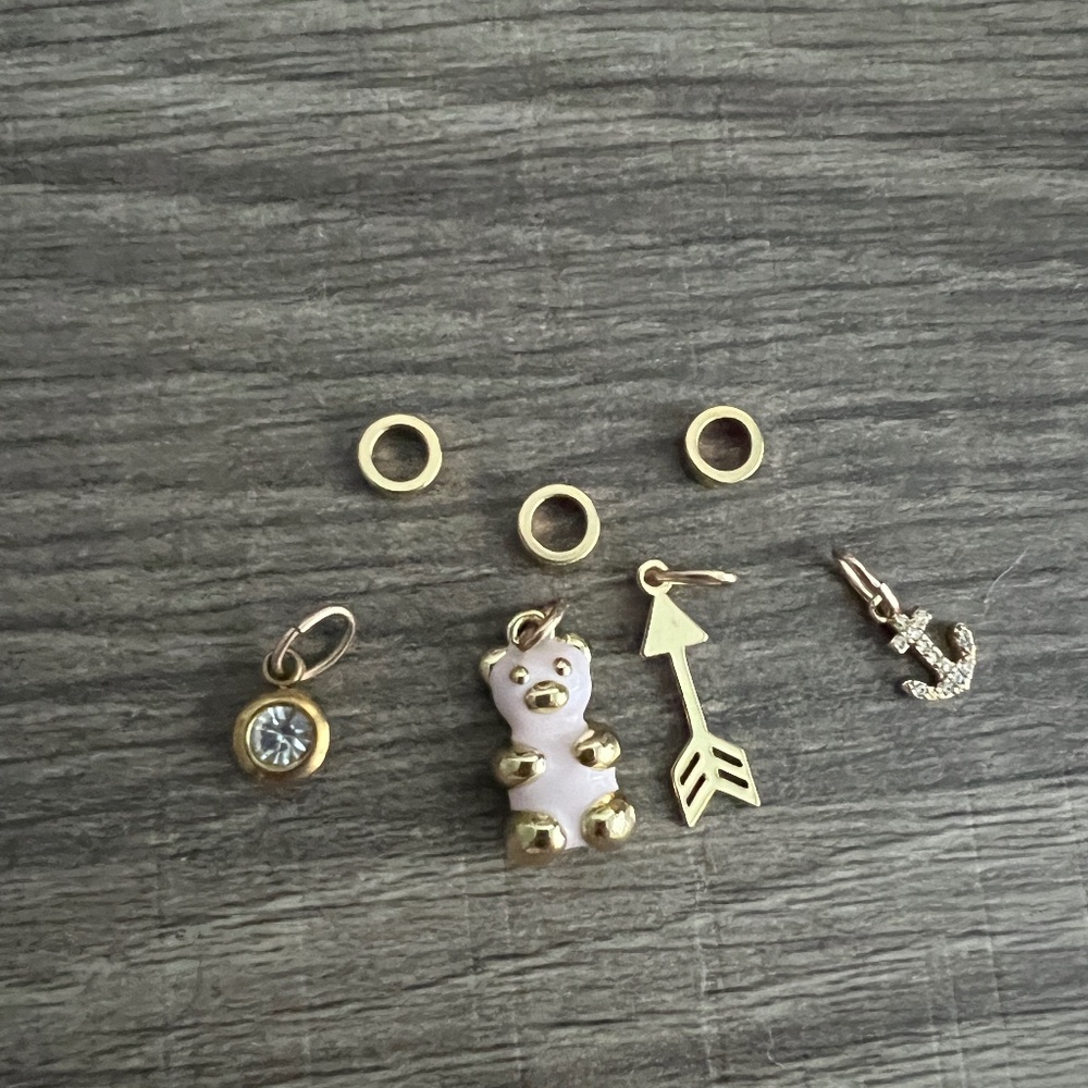 Farrah B. Charm Set Gold Tone Arrow, Teddy Bear, Anchor, and spacers